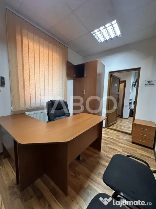 Spatiu de birouri mobilat de inchiriat acces stradal si curt - Sibiu (Sibiu)