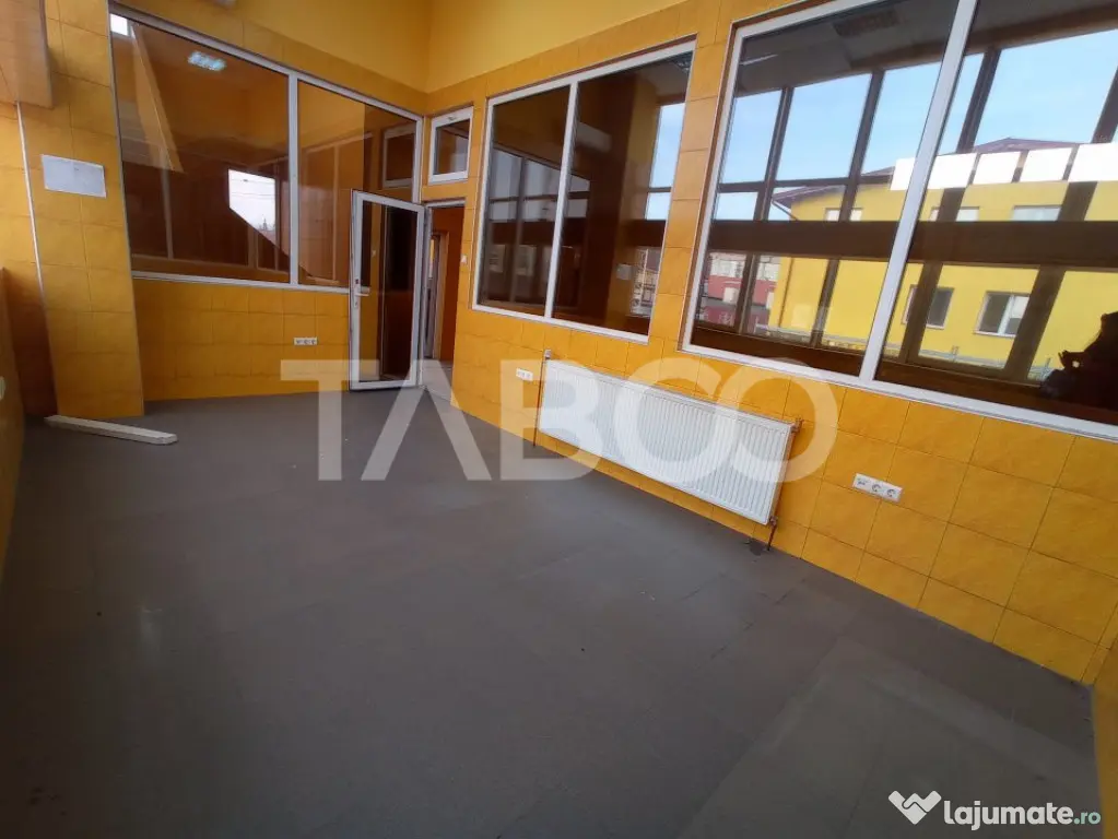 Spatiu Industrial 1000 mp utili cu birouri si parcari Centra - Sibiu (Sibiu)