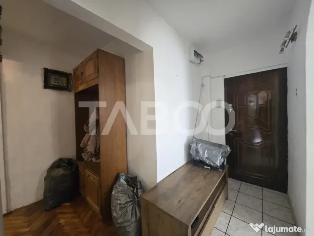 Apartament 2 camere de vanzare 52mp decomandat balcon Strand - Sibiu (Sibiu)