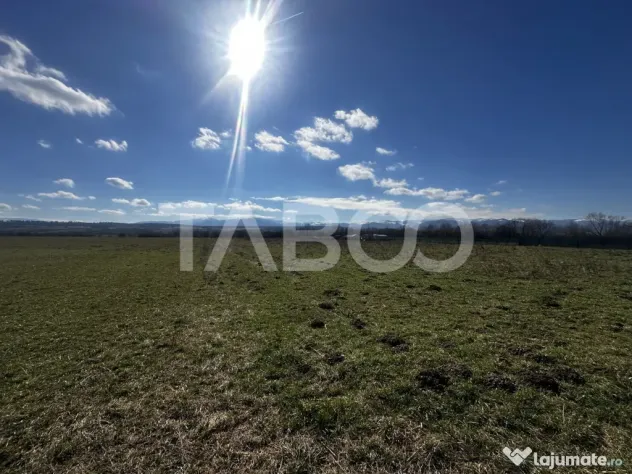 Teren de vanzare 2200 mp cu deschidere de 28 ml Sibiu - Sibiu (Sibiu)