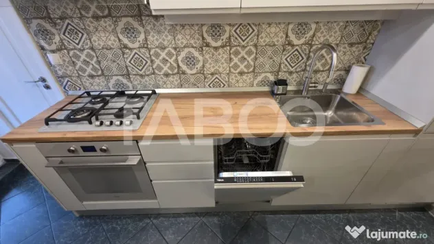 Apartament 4 camere de vanzare in Sebes Valea Frumoasei - Sebes (Alba)