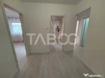 Apartament decoamandat de vanzare renovat complet zona Rahov