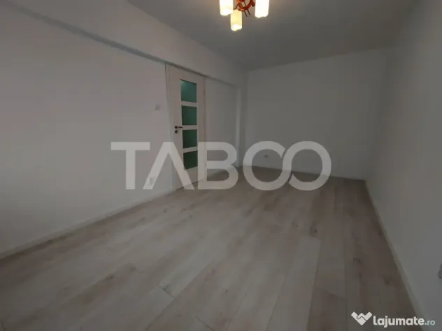 Apartament decoamandat de vanzare renovat complet zona Rahov - Sibiu (Sibiu)