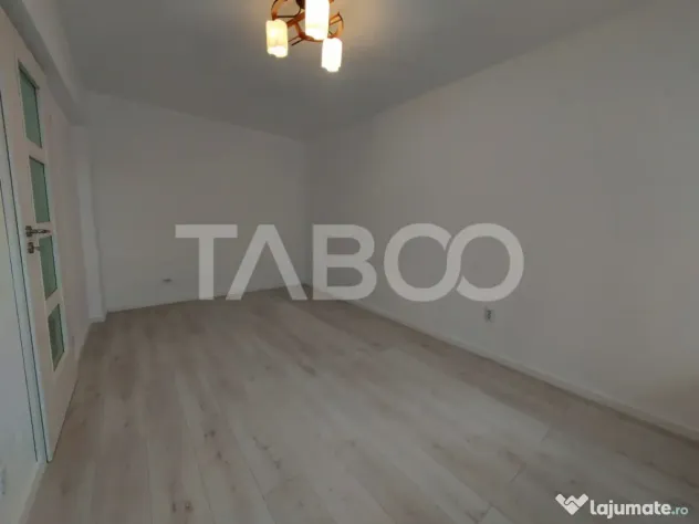 Apartament decoamandat de vanzare renovat complet zona Rahov - Sibiu (Sibiu)