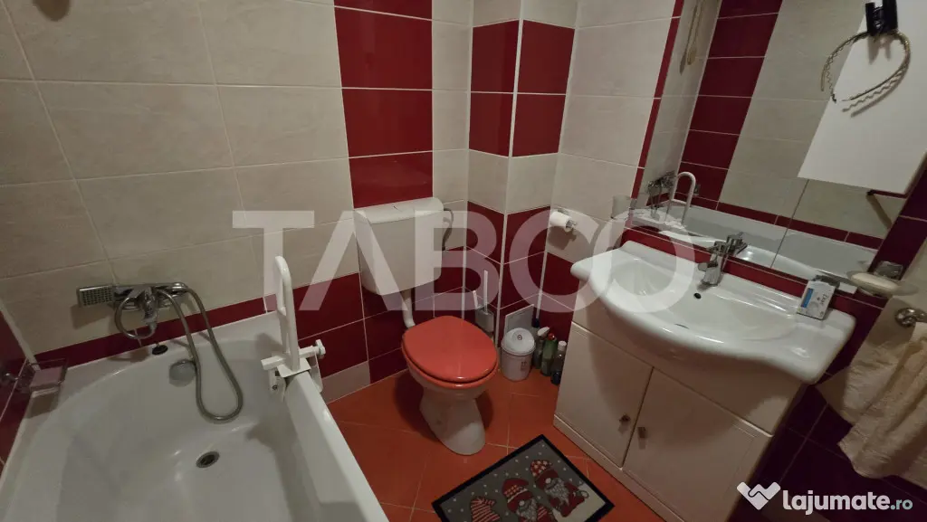 Apartament de vanzare 3 camere la etaj intermediar zona Pict - Sibiu (Sibiu)