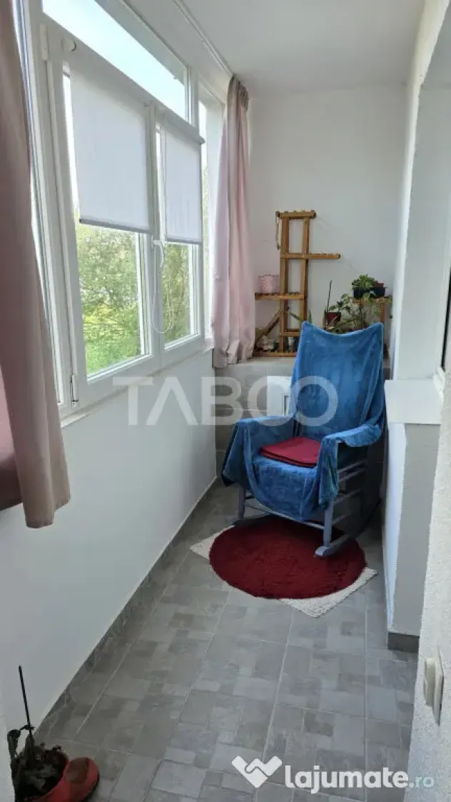 Apartament de vanzare 3 camere la etaj intermediar zona Pict - Sibiu (Sibiu)