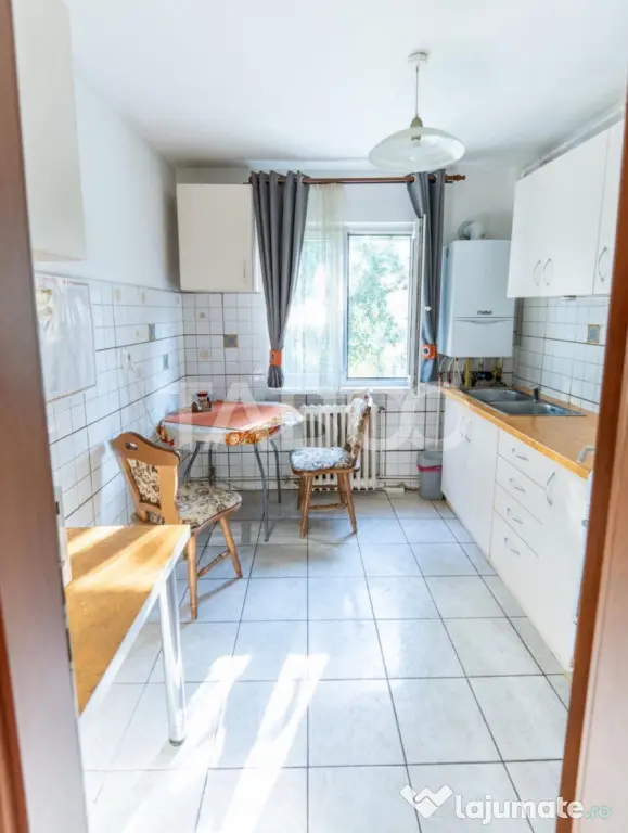Apartament cu 3 camere si garaj de vanzare in cartierul Mana - Cluj-Napoca (Cluj)