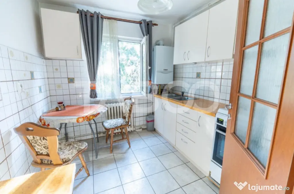 Apartament cu 3 camere si garaj de vanzare in cartierul Mana - Cluj-Napoca (Cluj)