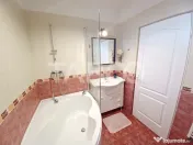 Apartament 3 camere etajul 1 Shopping City Selimbar 2 parcar 