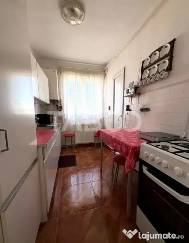 Apartament cu 3 camere in Manastur zona Baza Sportiva cu bal - Cluj-Napoca (Cluj)