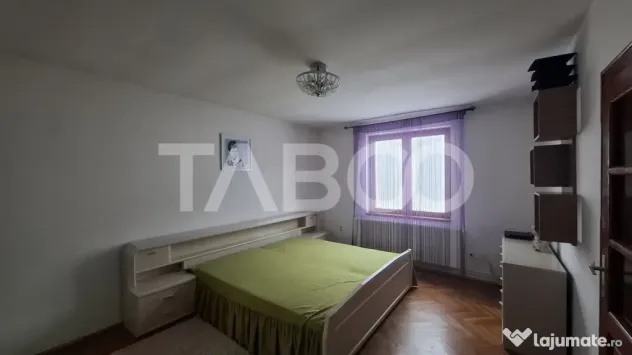 Casa individuala de vanzare cu gradina acces auto si garaj T - Sibiu (Sibiu)