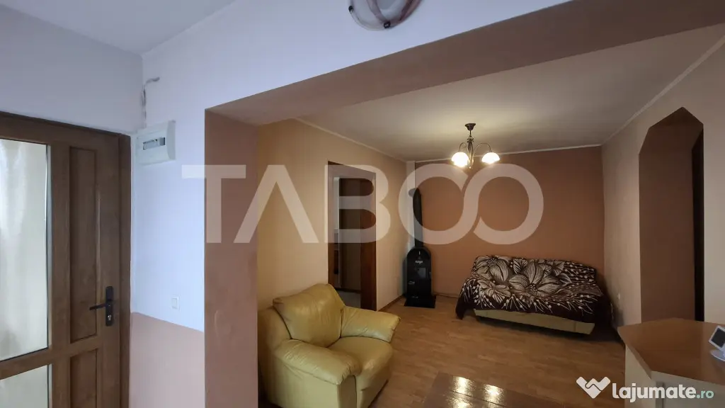 Casa individuala de vanzare cu gradina acces auto si garaj T - Sibiu (Sibiu)