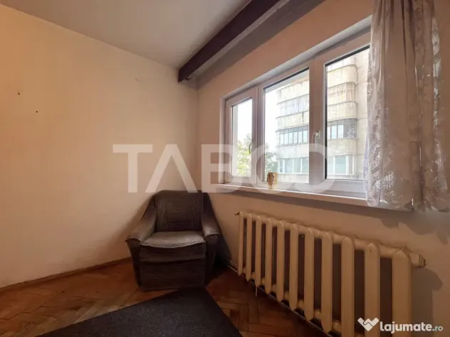 Apartament cu 3 camere decomandat in Manastur zona Platinia - Cluj-Napoca (Cluj)