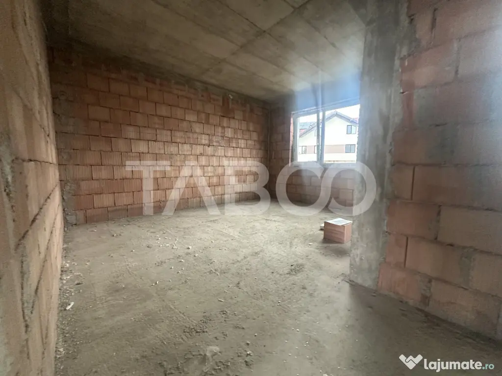 Casa individuala de vanzare la stadiul semifinisat in cartie - Cluj-Napoca (Cluj)