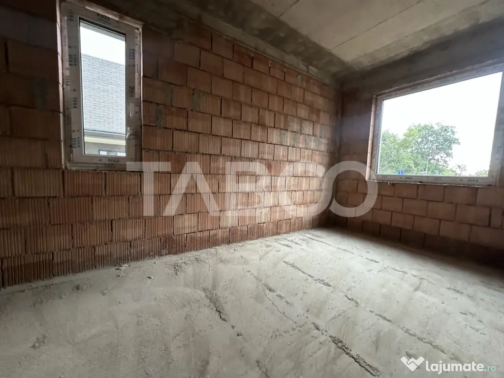 Casa individuala de vanzare la stadiul semifinisat in cartie - Cluj-Napoca (Cluj)