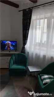 Garsoniera cocheta cu gradina in Centrul Istoric 