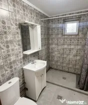 Casă renovată - situată central în satul Aurel Vlaicu 