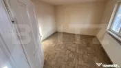 Casă renovată - situată central în satul Aurel Vlaicu 