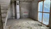 Casă/ Pensiune la gri de vânzare Dâmbovicioara, Piatra Craiului 