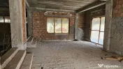 Casă/ Pensiune la gri de vânzare Dâmbovicioara, Piatra Craiului 