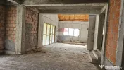 Casă/ Pensiune la gri de vânzare Dâmbovicioara, Piatra Craiului 