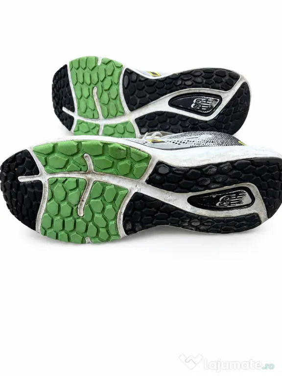 Pantofi de alergare New Balance Fresh Foam 680 V7 pentru bărbați
