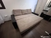 OFERTĂ! Canapea extensibilă 2m, cu ladă depozitare + 3 perne – PREȚ NEGOCIABIL!