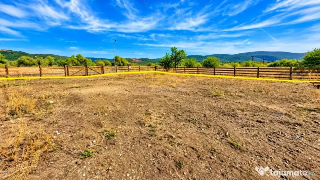 Moldova Noua | Teren 3.300 MP Afacere | ZERO COMISION - Moldova Noua (Caras-Severin)