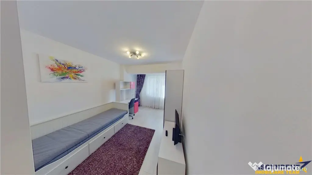 TUR 3D!Apartament modern cu 3 camere, parcare, boxa, zona Co - Brasov (Brasov)