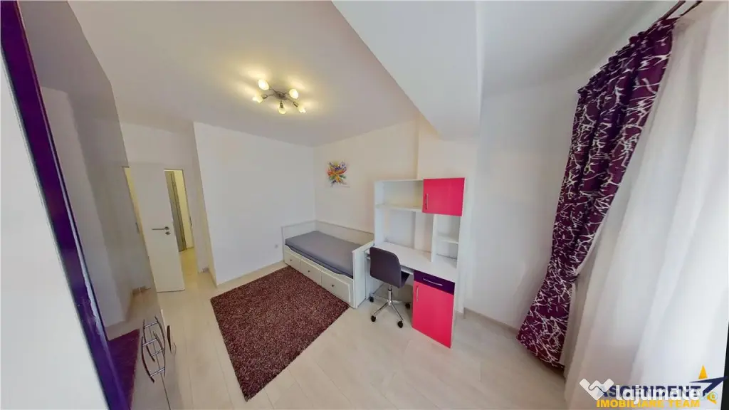 TUR 3D!Apartament modern cu 3 camere, parcare, boxa, zona Co - Brasov (Brasov)
