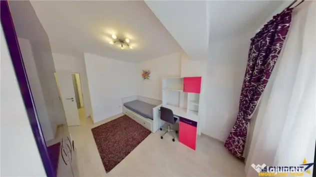 TUR 3D!Apartament modern cu 3 camere, parcare, boxa, zona Co - Brasov (Brasov)