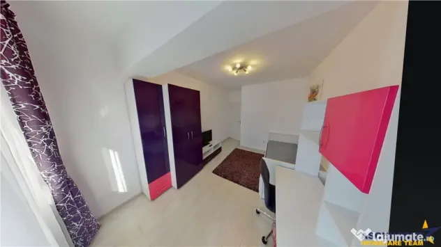 TUR 3D!Apartament modern cu 3 camere, parcare, boxa, zona Co - Brasov (Brasov)