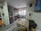 Apartament cu 3 camere semidecomandat in cartierul Tudor 