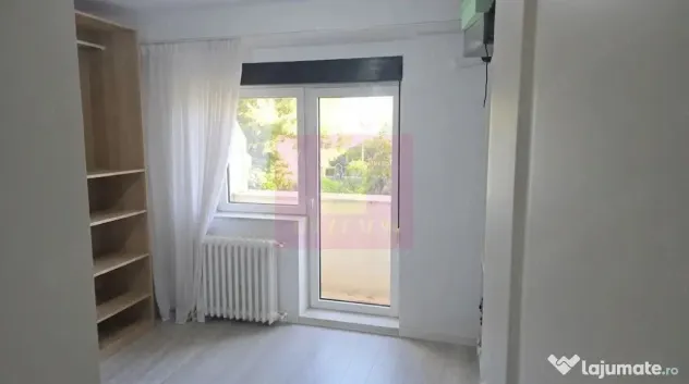 Vanzare apartament 3 camere Bd. Unirii stradal-Centru Civic - Bucuresti (Bucuresti-Ilfov)