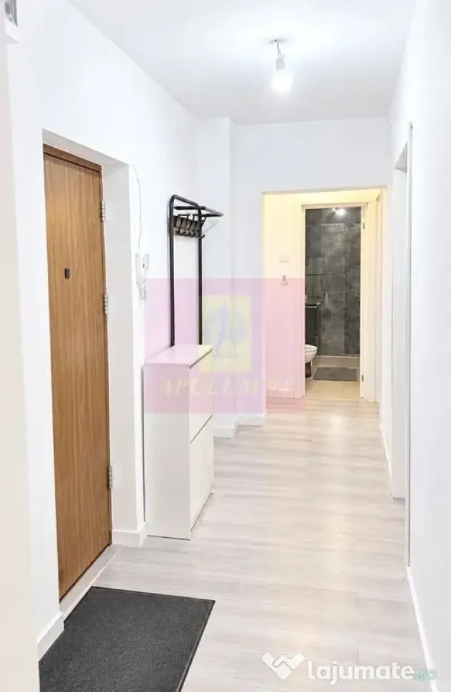 Vanzare apartament 3 camere Bd. Unirii stradal-Centru Civic - Bucuresti (Bucuresti-Ilfov)