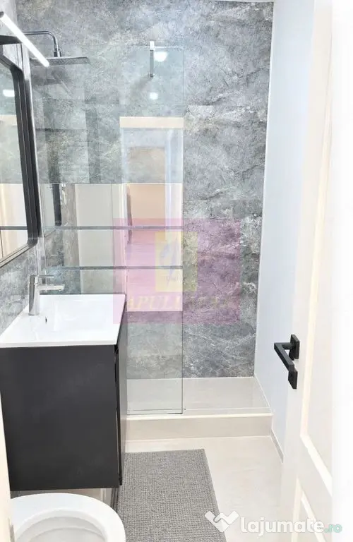 Vanzare apartament 3 camere Bd. Unirii stradal-Centru Civic - Bucuresti (Bucuresti-Ilfov)