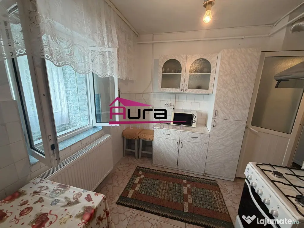 Inchiriez apartament 3 camere cartier e3 - Tulcea (Tulcea)