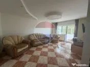 Apartament cu 4 camere de închiriat la etajul 2 