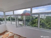 Apartament cu 4 camere de închiriat la etajul 2 