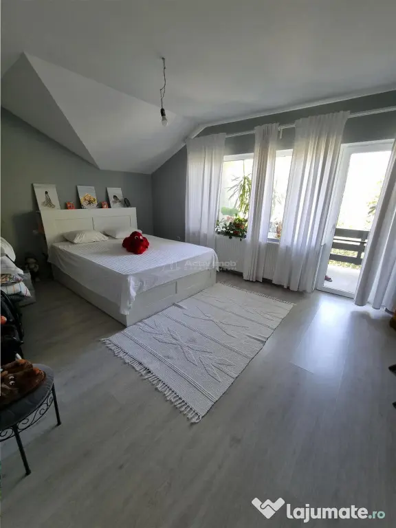 Casa-Vila Noua la intrare in Buzescu P M - Buzescu (Teleorman)