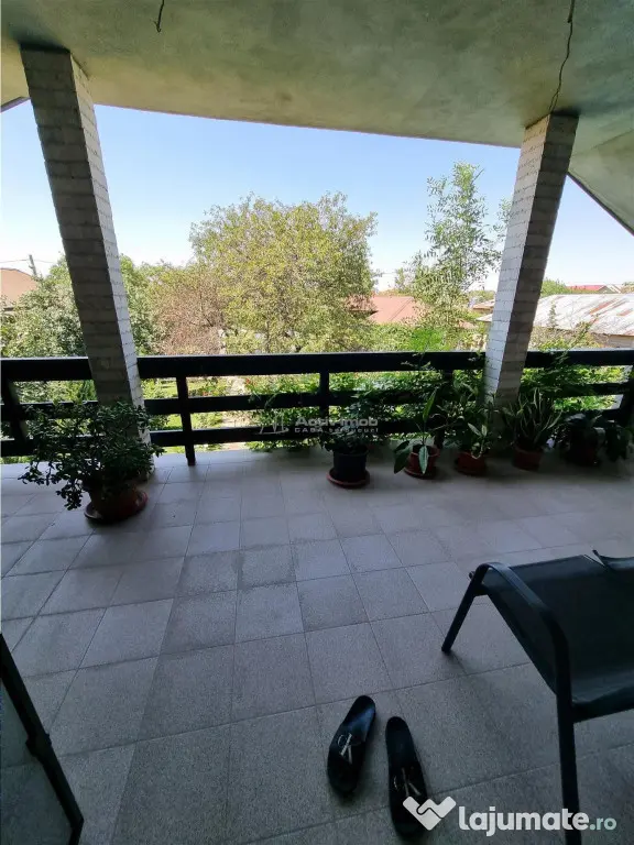 Casa-Vila Noua la intrare in Buzescu P M - Buzescu (Teleorman)