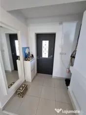 Casa-Vila Noua la intrare in Buzescu P M