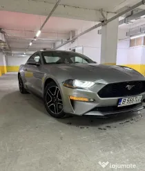Ford mustang 2021