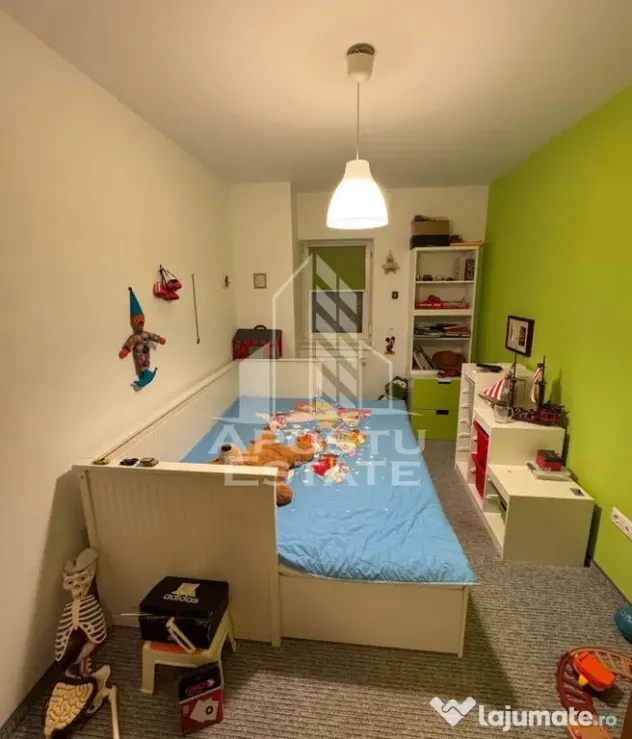Apartament de vanzare cu 3 camere, bloc nou, centrala proprie,Aradului - Timisoara (Timis)