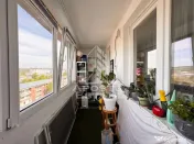 Apartament 2 camere, renovat, etaj 8, panoramica, Stadion - Hunedoara 
