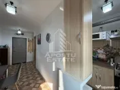 Apartament cu o camera, 38mp, renovat, luminos, zona Lunei 