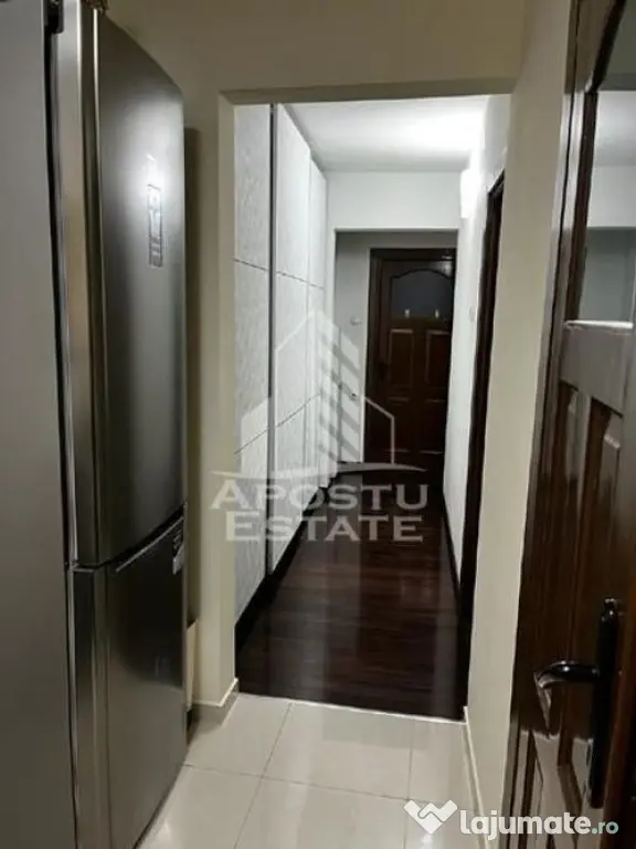 Apartament cu 3 camere de vanzare, Timisoara, zona Lunei - Timisoara (Timis)