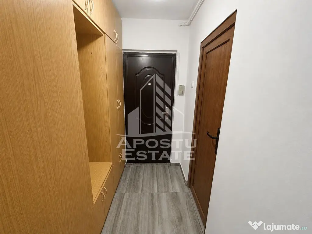 Apartament de vanzare cu 2 camere, semidecomandat, zona Soarelui - Timisoara (Timis)