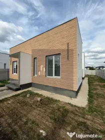 Casa parter 4 camere Comuna Berceni / Radu Voda