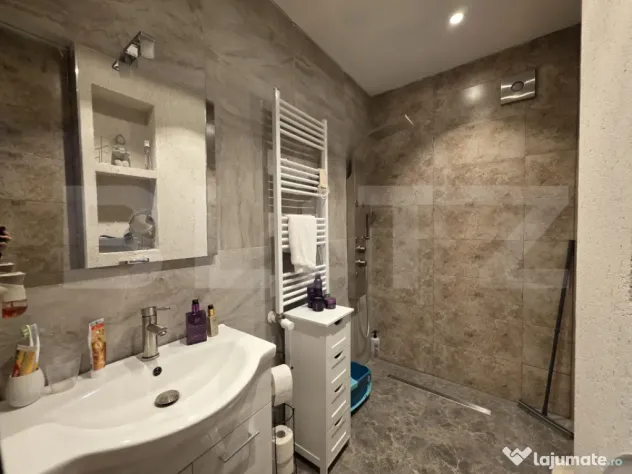 Casă de vânzare cu 3 camere,135mp,zona Unio Satu Mare - Satu Mare (Satu-Mare)